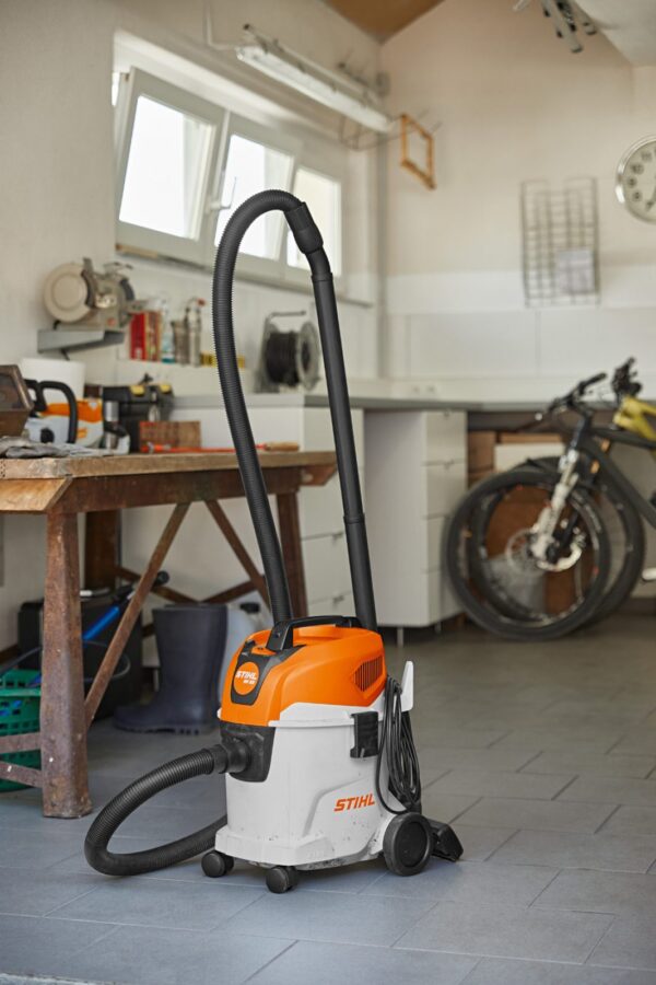 SE 33 ELECTRIC VACUUM CLEANER - Image 3