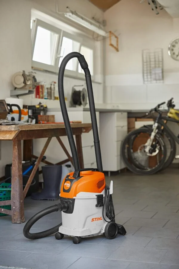 SE 33 ELECTRIC VACUUM CLEANER - Image 3